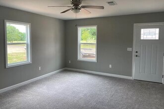 2418 College St in Columbus, MS - Building Photo - Building Photo
