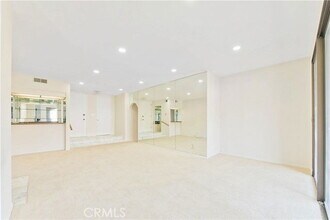 5340 Yarmouth Ave in Los Angeles, CA - Building Photo - Building Photo