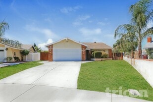 14353 Victor Dr in Moreno Valley, CA - Building Photo