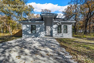 129 Arapaho in Mabank, TX - Building Photo