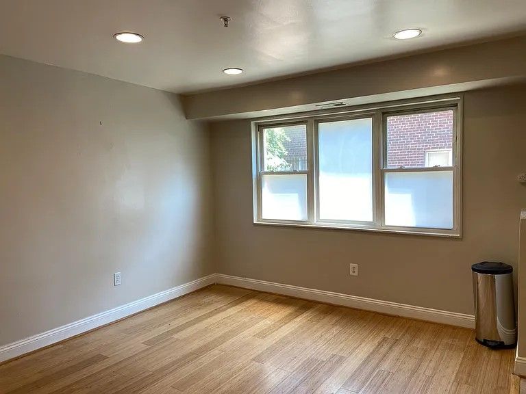 4724 Benning Rd SE in Washington, DC - Building Photo