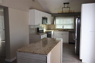 4732 W Lawn Ave in Tampa, FL - Building Photo - Building Photo