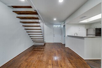 3321 Cole in Dallas, TX - Building Photo - Building Photo