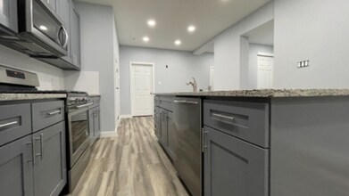 7953 Burholme Ave in Philadelphia, PA - Building Photo - Building Photo