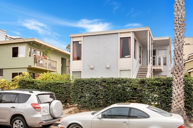 343 Playa Del Sur in La Jolla, CA - Building Photo - Building Photo