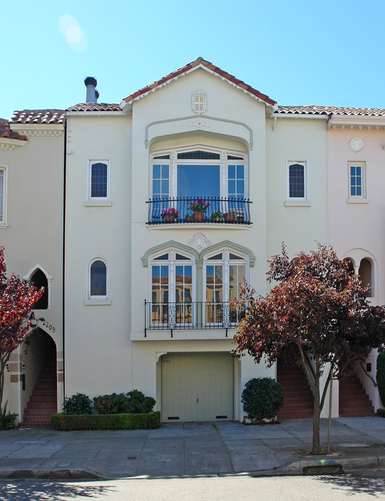 2217-2219 N Point St in San Francisco, CA - Foto de edificio