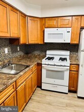 8027 Rodney St in Philadelphia, PA - Building Photo - Building Photo