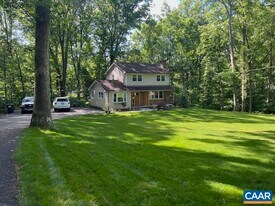 603 Stagecoach Rd in Charlottesville, VA - Building Photo