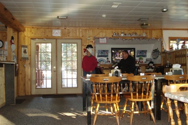 Campers Cove Resort in Ashland, OR - Building Photo - Building Photo