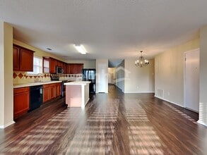 115 Clover Leaf Ln in Red Oak, TX - Building Photo - Building Photo