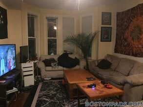 731 Parker St in Boston, MA - Building Photo - Building Photo