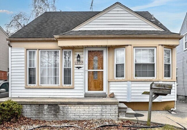 property at 1593 Mill St