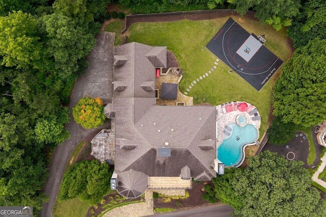 11140 W Rd in Roswell, GA - Foto de edificio - Building Photo