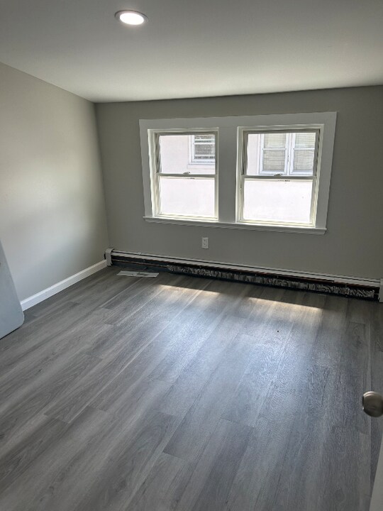 107 Newby Ave in Woodland Park, NJ - Building Photo