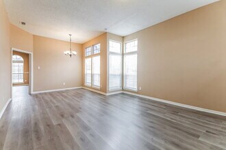 2085 Cameo Dr in Lewisville, TX - Building Photo - Building Photo