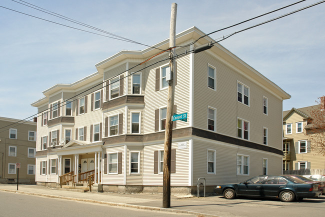 235 Conant St in Manchester, NH - Building Photo - Building Photo