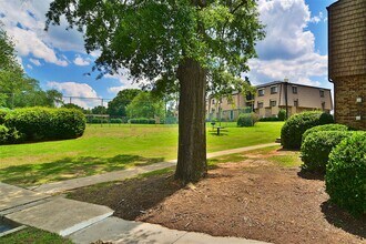 1002 Old Manor Rd in Columbia, SC - Building Photo - Building Photo