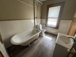 46 Moulson St in Rochester, NY - Building Photo - Building Photo