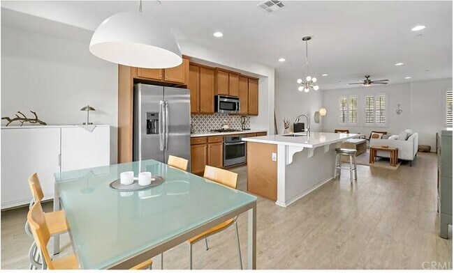 40884 Lacroix Ave, Unit 40884 Lacroix Ave.