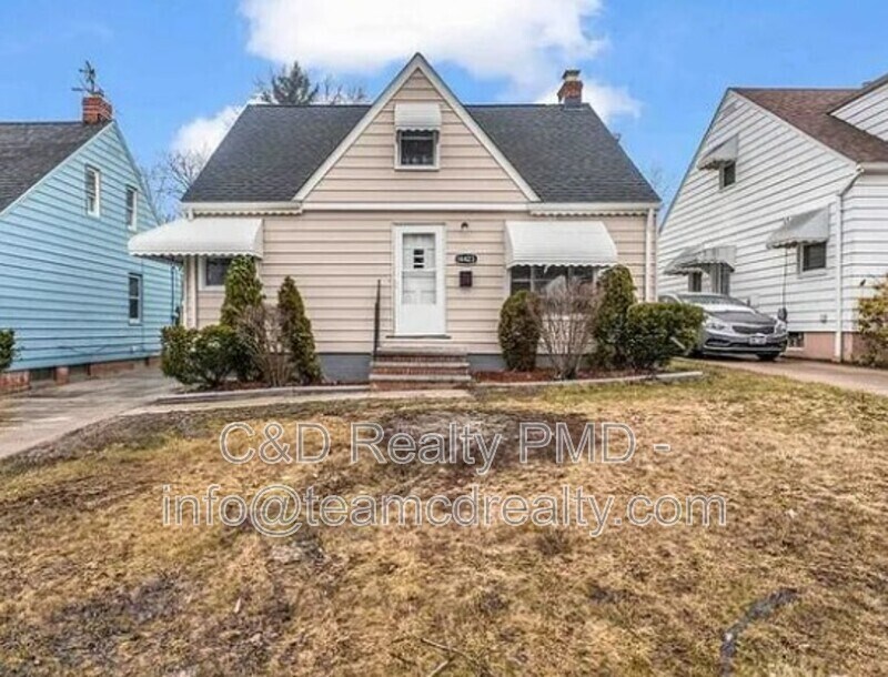 14423 Tokay Ave in Maple Heights, OH - Building Photo