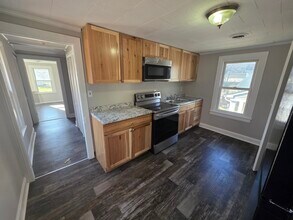 307 N Governors Ave, Unit A in Dover, DE - Building Photo - Building Photo