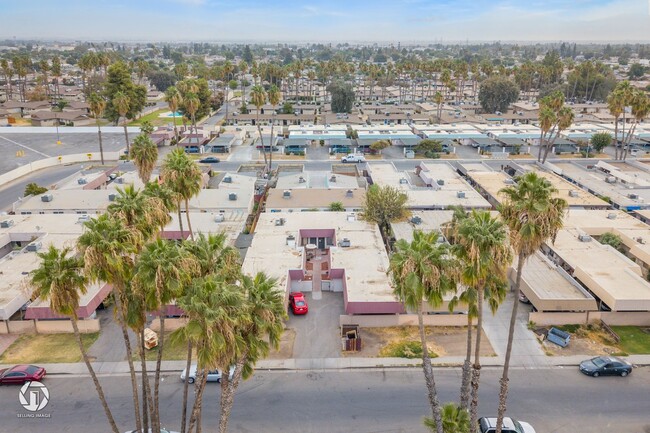 4320 Balboa Dr in Bakersfield, CA - Foto de edificio - Building Photo