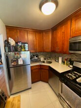 6145 98th St in Rego Park, NY - Building Photo - Building Photo