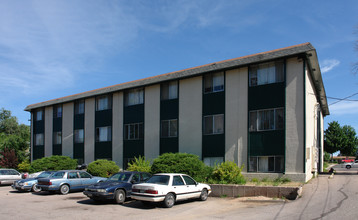 Uintah Park Apartments in Colorado Springs, CO - Building Photo - Building Photo