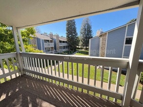 8335 E Fairmount Dr in Denver, CO - Building Photo - Building Photo