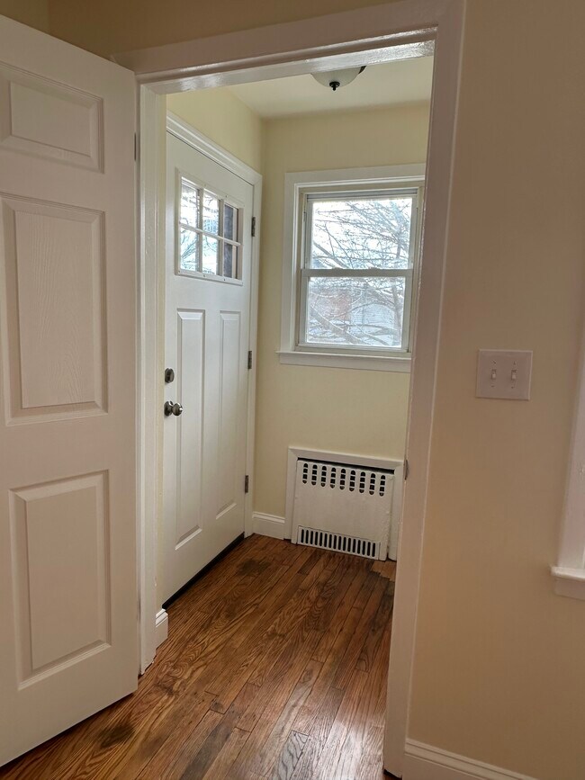 11 Longview Rd, Unit 7a in Staten Island, NY - Building Photo - Building Photo