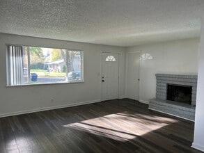 4930 Bluebelle Way in Springfield, OR - Building Photo - Building Photo