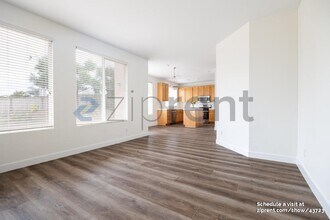 2022 Date St in Vista, CA - Building Photo - Building Photo