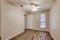 3712 Roussillon Dr photo'