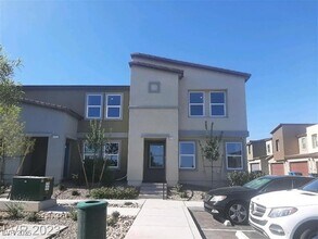 9114 Hitmaker St in Las Vegas, NV - Building Photo - Building Photo