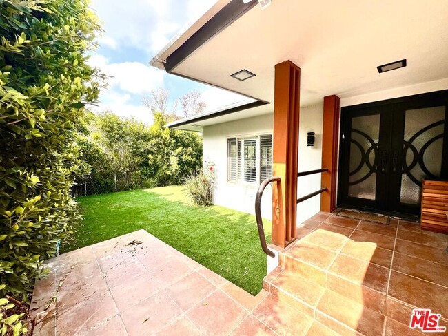 property at 4340 Sepulveda Blvd