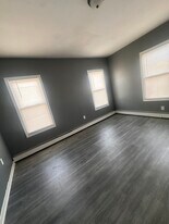 349 Blue Hills Ave, Unit 2 in Hartford, CT - Building Photo