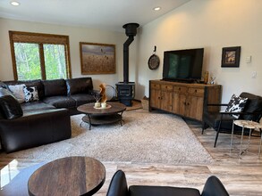 2365 Poplar Pl in Whitefish, MT - Building Photo - Building Photo