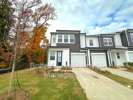 3037 Hutton Gdns Ln in Charlotte, NC - Building Photo