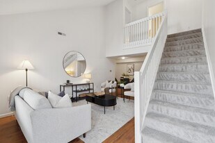 2982 Glenloch Cir, Unit 2982 in Dublin, OH - Building Photo