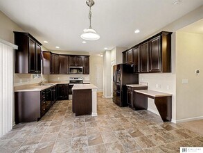 8417 S 65th St in Bellevue, NE - Building Photo - Building Photo