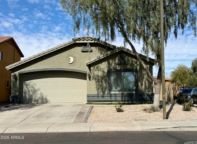 property at 23644 W Pkwy Dr