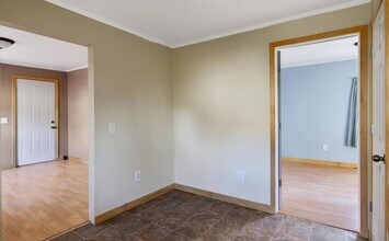 710 E Park St in Urbana, IL - Building Photo - Building Photo