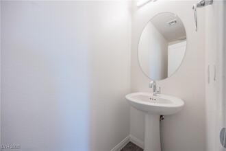 12185 Scarlet Ember Rd in Las Vegas, NV - Building Photo - Building Photo