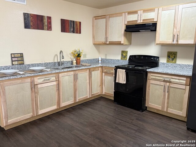 120 Delmar St in San Antonio, TX - Building Photo
