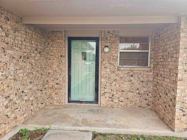 1437 NW Great Plains Blvd in Lawton, OK - Building Photo - Building Photo