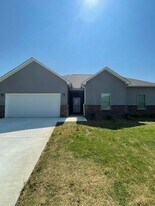 1982 Golf Course Rd in Jasper, AL - Building Photo