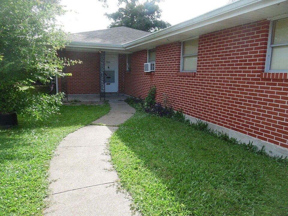 516-518 Oriole St in Metairie, LA - Building Photo