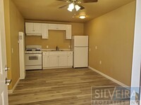 425 E Alvin Ave in Santa Maria, CA - Building Photo - Building Photo