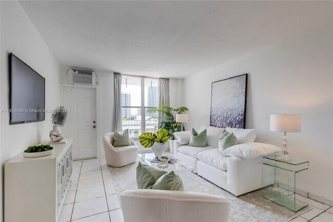 property at 1300 Lincoln Rd