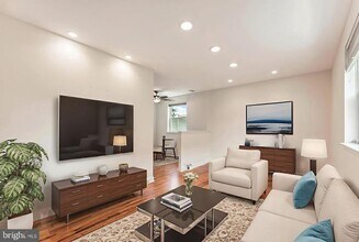 11209 Jeanes St in Philadelphia, PA - Building Photo - Building Photo